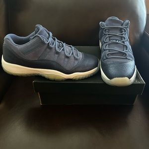 AIR JORDAN 11 RETRO LOW “BLUE MOON” SIZE 9.5 Y FROM 2016! READ DESCRIPTION FIRST